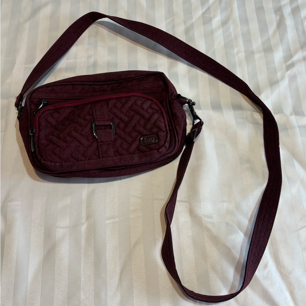 Lug Small Magenta Crossbody Purse With Compartments (Good Condition)